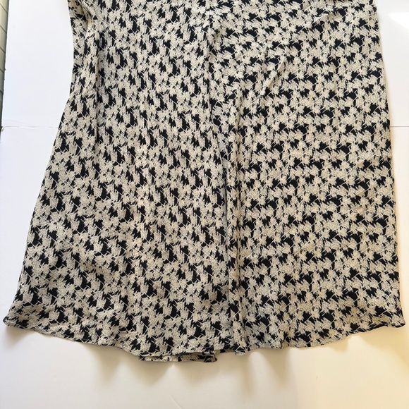 Wild Pony Midi Skirt Flared Crepe Side Slit Abstract Floral Print Sz S - Picture 16 of 16